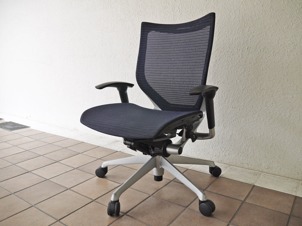 オカムラ okamura バロンチェア Baron Chair オフィスチェア デスクチェア メッシュ背もたれ×メッシュ座面 ネイビー ジョルジェット・ジウジアーロ 中古品 買い取りしました。
