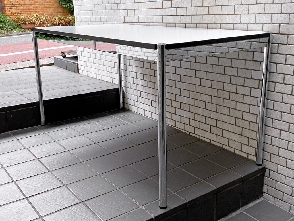 USMモジュラーファニチャー USM Haller USMハラーテーブル ワーキングデスク カンファレンステーブル W150 アジャスター 高さ調整機能付き ホワイト モダンデザイン 　中古品 買い取りしました。