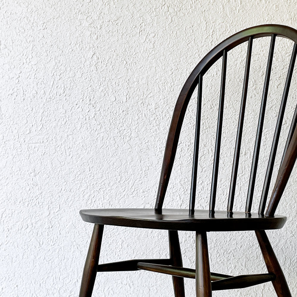 アーコール Ercol ウィンザー ダイニングチェア Originals 1877 Windsor Chair エルム材 ゴールドメダリオン 英国家具　～変わる放物線～