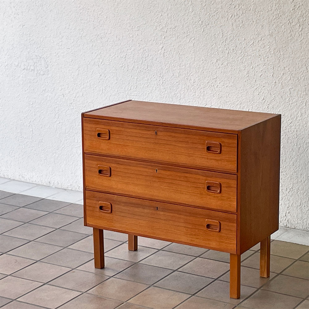  【用賀店】スウェーデン ビンテージ Vintage チーク材 チェスト 3ドロワー W75cm 北欧家具 ミッドセンチュリーデザイン 買取させていただきました。