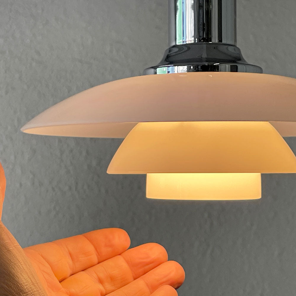  【用賀店】ルイスポールセン Louis Poulsen PH2/1 Pendant ペンダントライト 乳白ガラス シルヴァークローム Φ20cm ポール・ヘニングセン 定価112,200円 買取させていただきました。