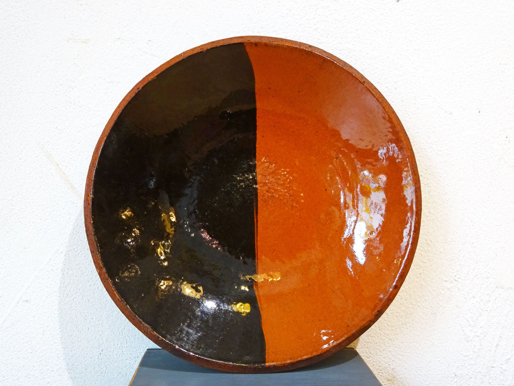 山田洋次 スリップウェア 陶器 平皿 朱色 黒釉 レッドウェア B 現代作家 中古品 買い取りしました。