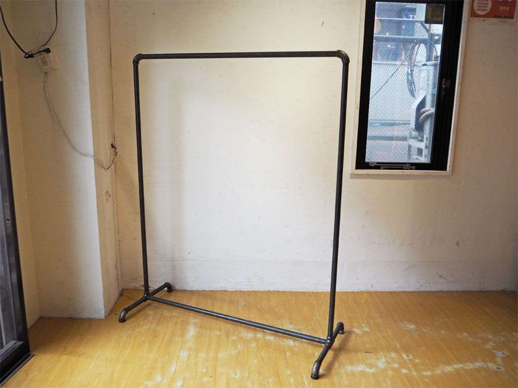 インダストリアルスタイル Industrial Style ハンガーラック アイアン パイプ 工業系 店舗什器 W120cm 中古品 買い取りしました。