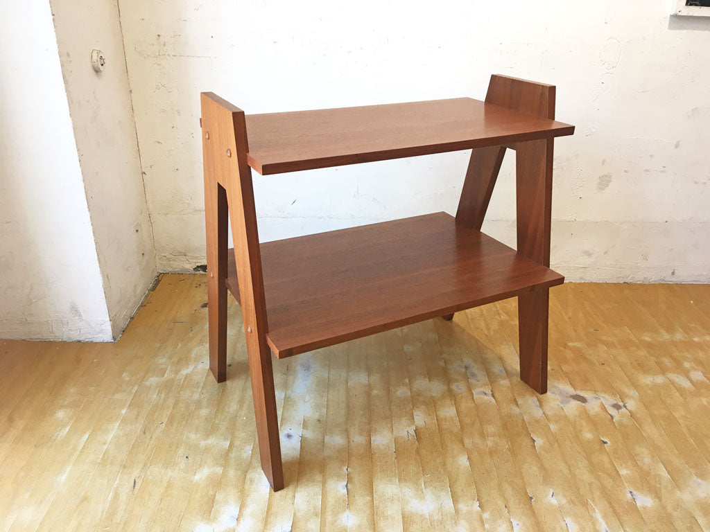 オリジナルデザイン 木製 2段 ラダーシェルフ オープンラック 飾り棚 ミニシェルフ A 中古品 買い取りしました。