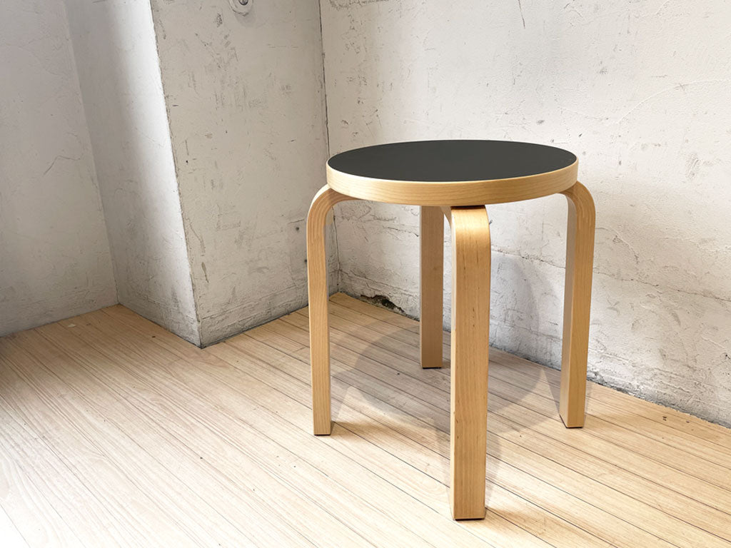 アルテック Artek スツール Stool 60 4本脚 アルヴァ・アアルト フィンランド スコープ別注カラー アイアン 21 北欧家具 中古品 買い取りしました。