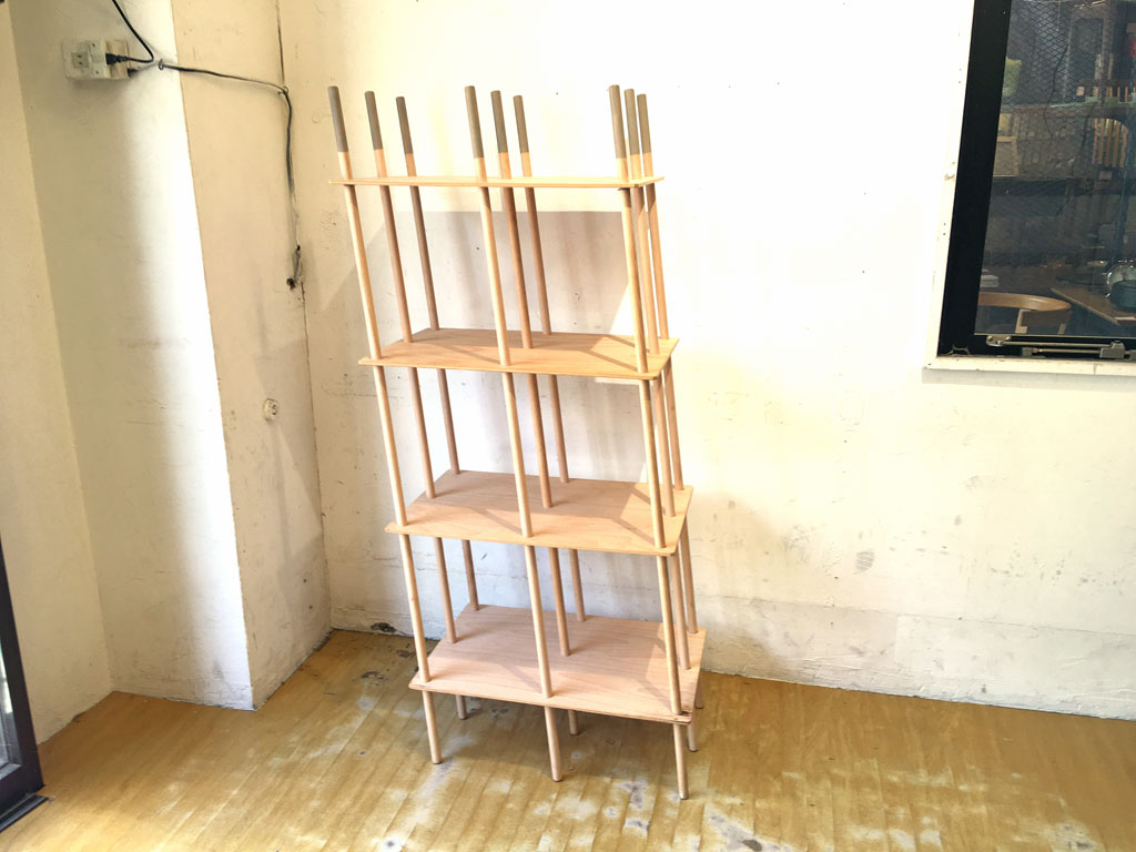 ニルスホルガーモーマン Nils Holger Moormann ES 木製シェルフ コンスタンチン・グルチッチ Konstantin Grcic Scope取扱 中古品 買い取りしました。