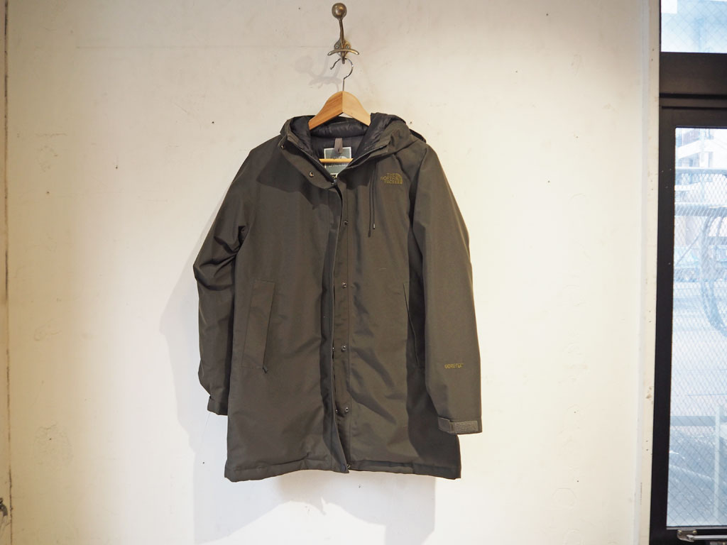 ザノースフェイス The Noth Face マカル ダウンコート Makalu Down Coat ウィメンズ Mサイズ ゴアテックス GORE-TEX ニュート―プ NT 中古品 買い取りしました。