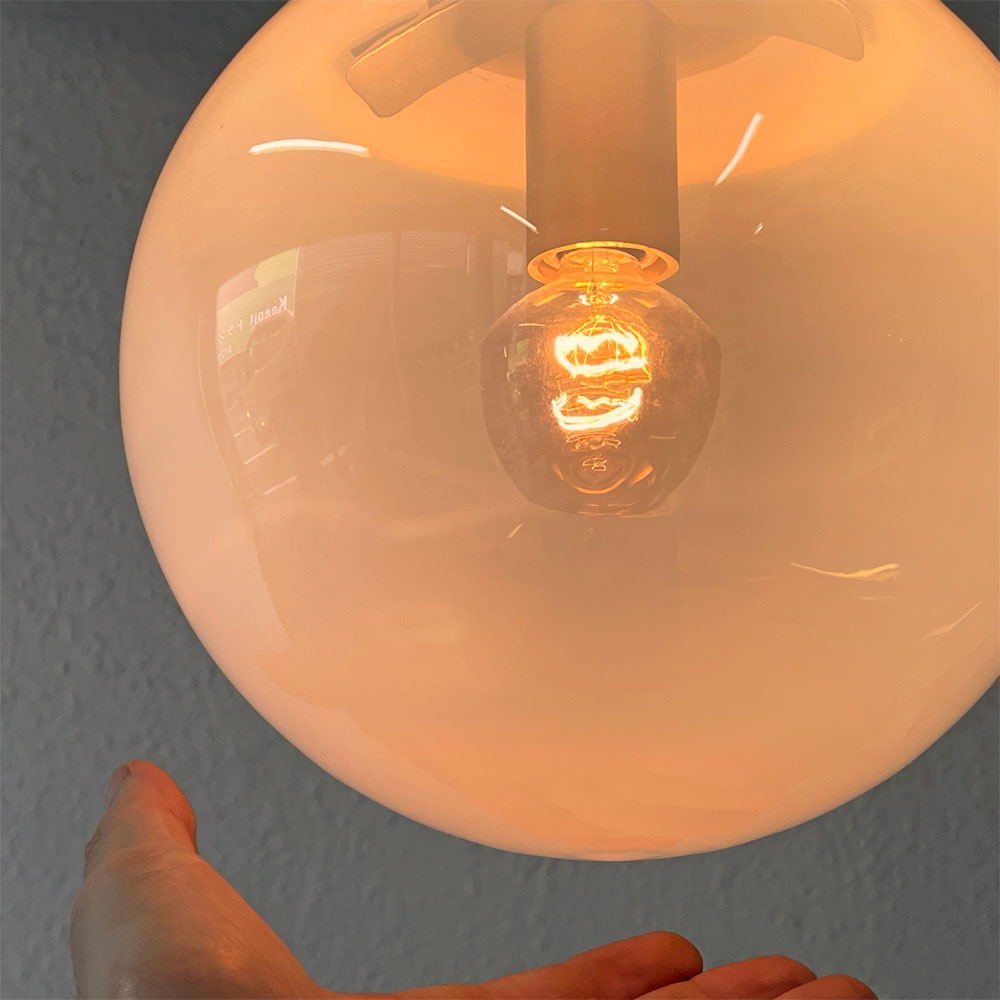 ニューライトポタリー NEW LIGHT POTTERY ソラリス Solaris 200 opal 真鍮 マウスブローガラス ペンダントライト　～MADE IN JAPANが灯す光～