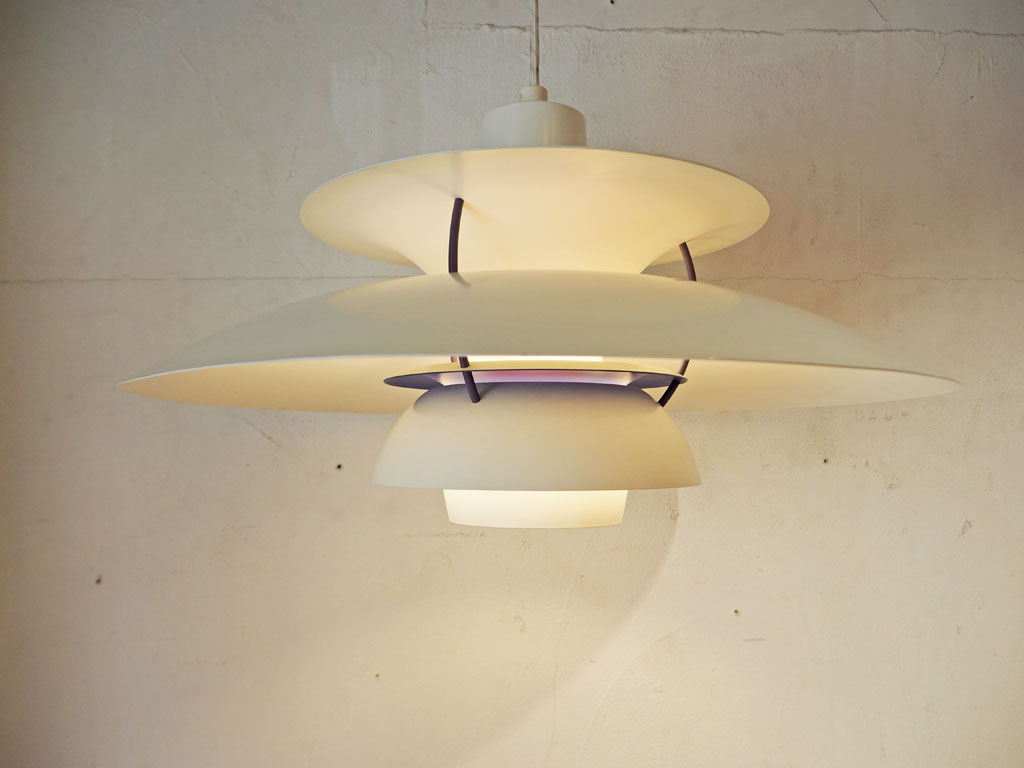 ルイスポールセン Louis Poulsen PH5 Classic ホワイト ペンダントライト ポール・ヘニングセン Poul Henningsen デンマーク 中古品 買い取りしました。