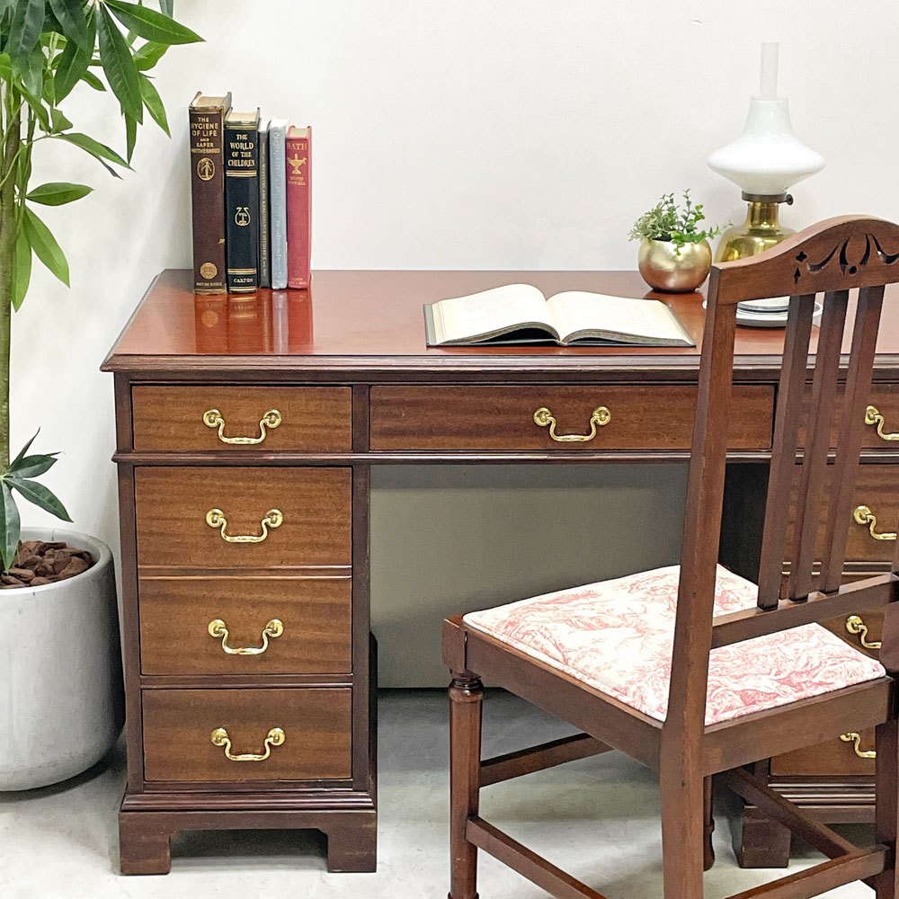 【祖師ヶ谷大蔵店】ドレクセルヘリテイジ DREXEL HERITAGE 両袖 デスク 抽斗7杯 マホガニー USビンテージ アメリカ家具 買取させていただきました。