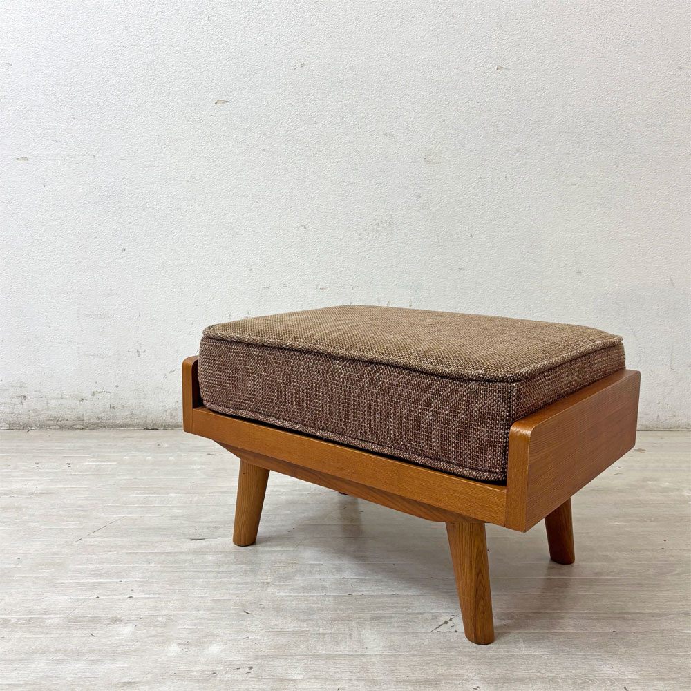 【祖師ヶ谷大蔵店】 ウニコ unico アルベロ ALBERO オットマン スツール ウォールナットカラーフレーム ファブリック カバーリング 北欧ビンテージスタイル rc_ITGMD54KSJF2_YSi8 買取させていただきました。
