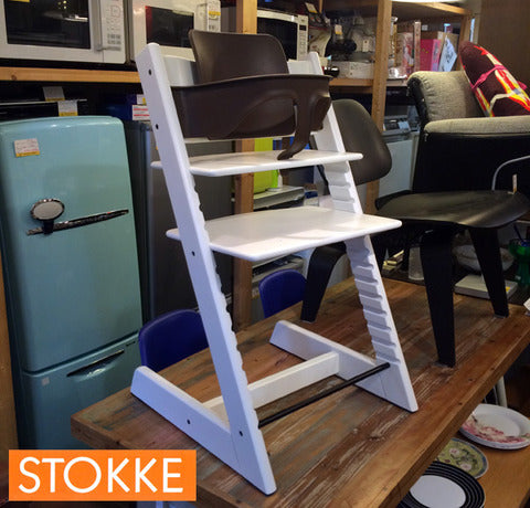 ストッケ STOKKE トリップトラップ TRIPP TRAPP 新型 ホワイト ガード&背もたれ付 ～ 北欧出身の確かな品質で赤ちゃんから大人まで 【買取と販売とレンタルのお店】