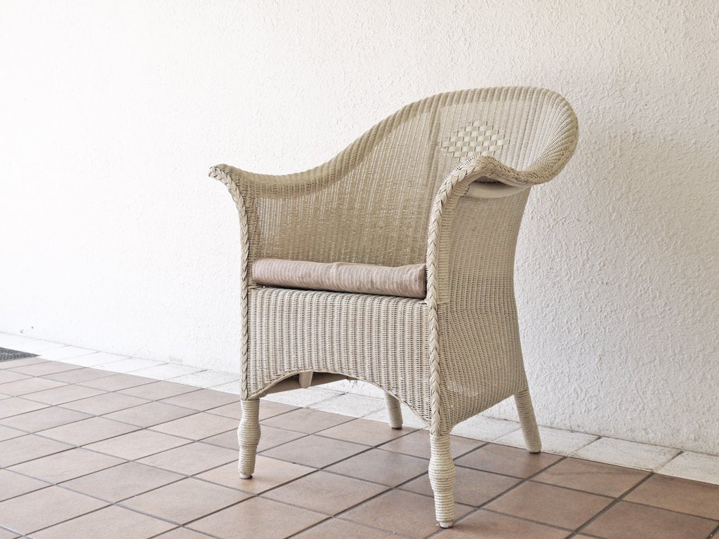 ロイドルーム LLOYD LOOM No.464 アームチェア ARM CHAIER カフェチェア ブリリアントホワイト クッション付き イギリス 中古品 買い取りしました。