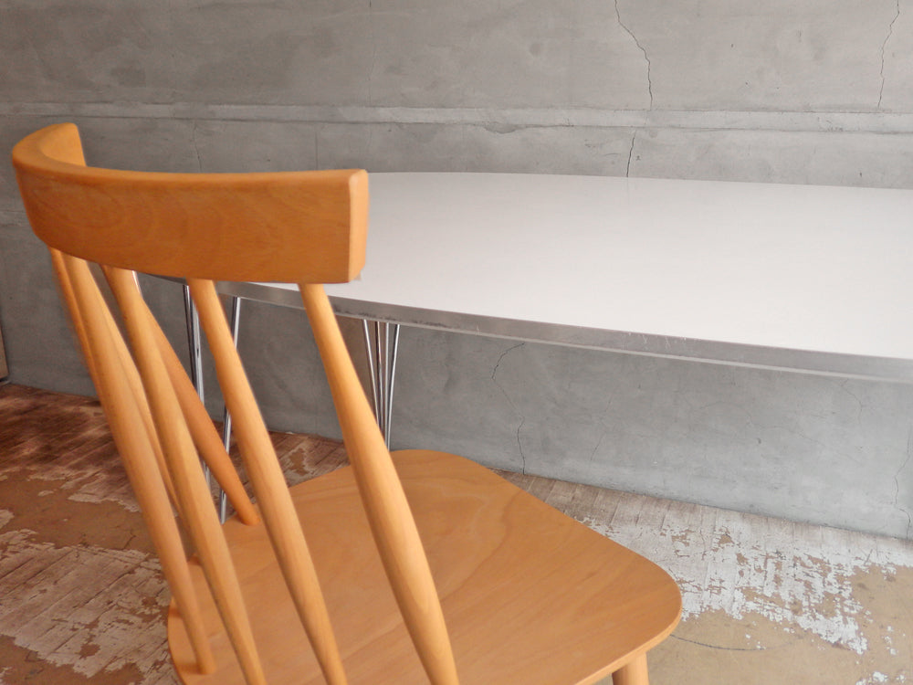 フリッツハンセン Fritz Hansen Bテーブル スーパー楕円 ダイニングテーブル ホワイト W150cm ピートハイン ブルーノマットソン アルネヤコブセン デンマーク 北欧家具 ～使いやすさ◎のスーパー楕円型～