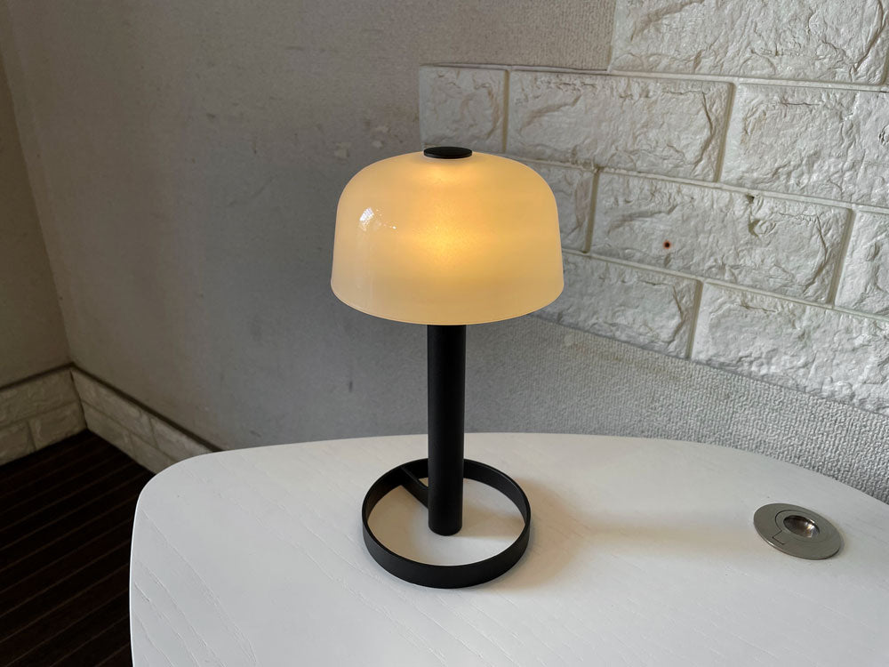 ローゼンダールコペンハーゲン ROSENDAHL COPENHAGEN ソフトスポットポータブルランプ テーブルライト オフホワイト ガラスシェード USB充電式 定価￥24,200- 中古品  買い取りしました。