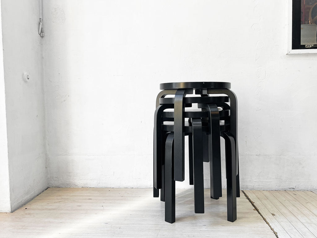 アルテック artek スツール60 E60 スツール 4本脚 アルヴァ・アアルト ブラックラッカー バーチ無垢材 北欧家具 中古品 買い取りしました。