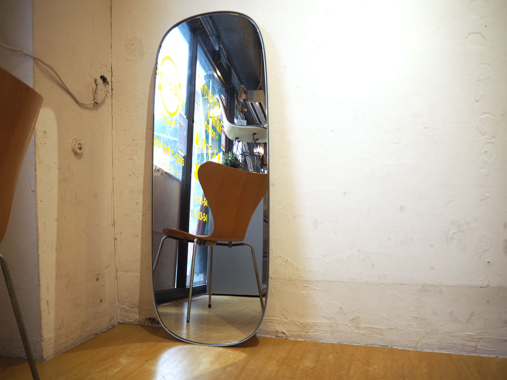 ムート MUUTO フレームド ミラー ラージ FRAMED MIRROR LARGE アンデルセン＆ヴォル 鏡 ウォールミラー ～ 新たな目線の北欧デザインを目指して