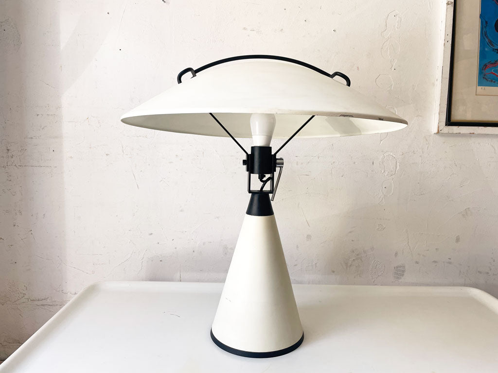 マルティネリルーチェ Martineli Luce レーダー radar 676 テーブルライト テーブルランプ エリオ・マルティネリ ビンテージ ミッドセンチュリー 希少 中古品 買い取りしました。