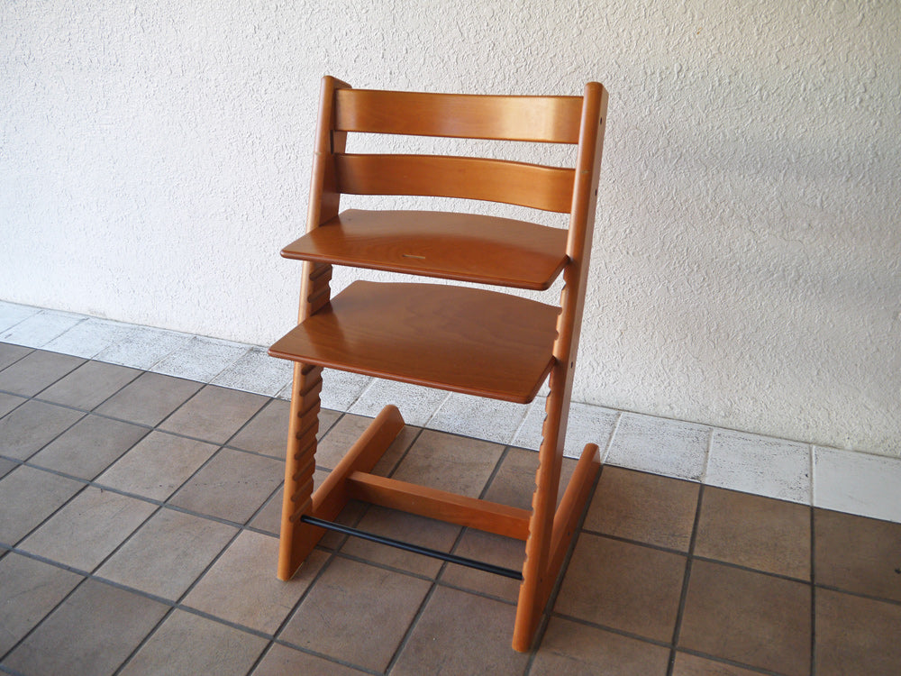 ストッケ STOKKE トリップトラップ TRIPP TRAPP 新型初期 チェリー ベビーチェア キッズチェア ノルウェー 中古品 買い取りしました。