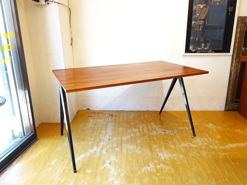 ガルファニタス GALVANITAS Model TD4 ウォールナット無垢材×ブラックコンパスレッグ ダイニングテーブル 幅 140ｃｍ 定価18.1万円 中古品 買い取りしました。