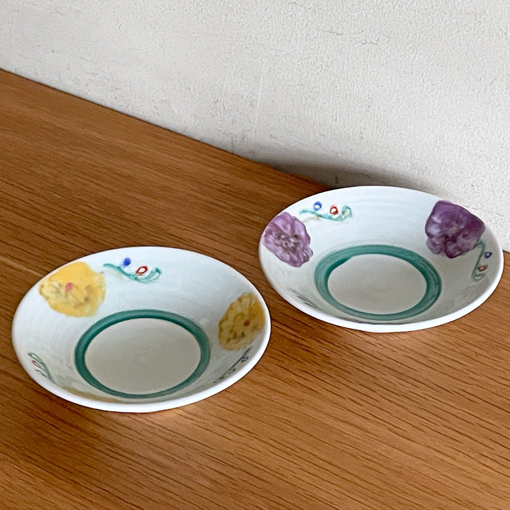【自由が丘店】伊藤聡信 色絵 小皿 2枚セット 花模様 Φ15.5㎝ 白磁 取り皿 現代作家 未使用品 買取させていただきました。