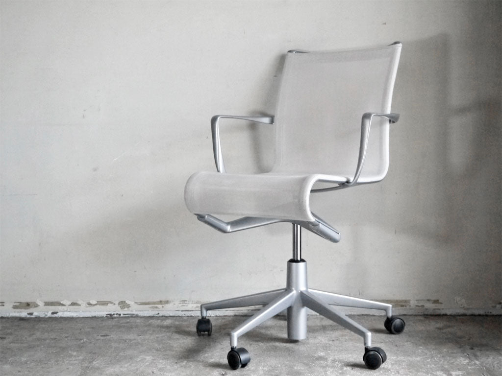 アリアス Alias ローリングフレーム キャスター スウィベルチェア アームチェア アルベルト・メダ カッシーナイクスシー Cassina ixc.取扱 イタリア モダン 中古品 買い取りしました。