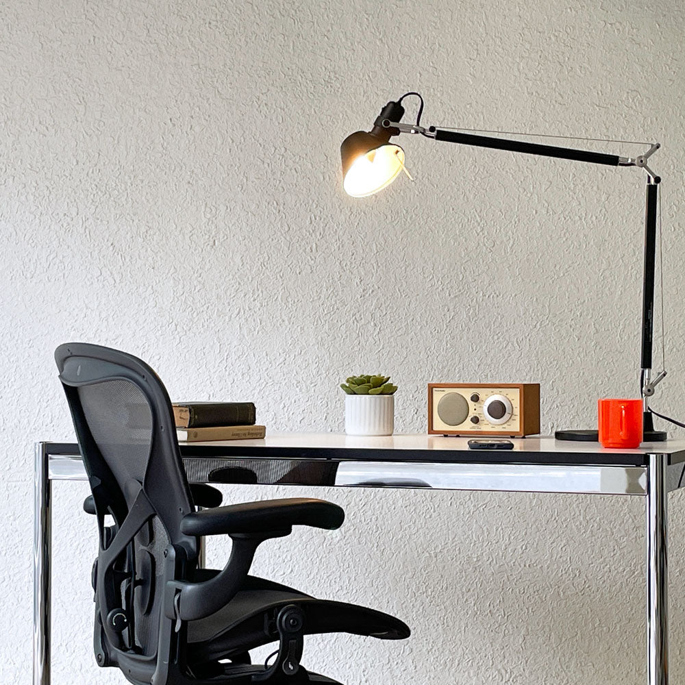 アルテミデ Artemide トロメオ TOLOMEO タボロ TAVOLO デスクライト テーブルランプ ブラック ミケーレ・デ・ルッキ Michele De Lucchi ～創造性に寄り添う、機能美という名の光～