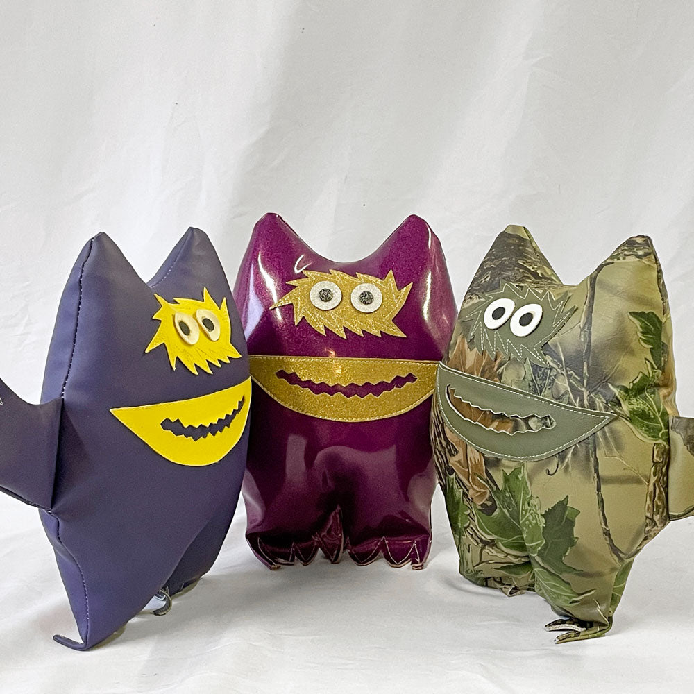 【用賀店】ナウガハイド Naugahyde ナウガモンスター Sサイズ アメリカ ユニロイヤル社 US版復刻 迷彩＆パープル＆メタリックパープル 計3匹 買取させていただきました。