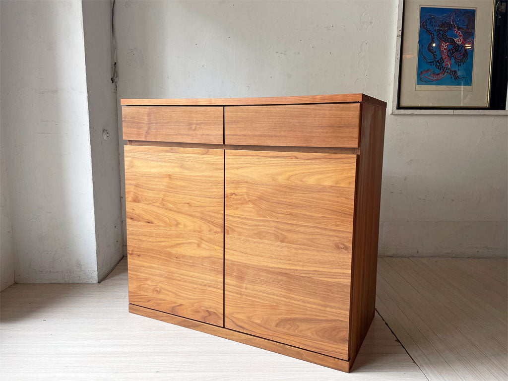 無印良品 MUJI 木製キャビネット 木扉 ウォールナット材 抽斗2杯 W88cm 中古品 買い取りしました。