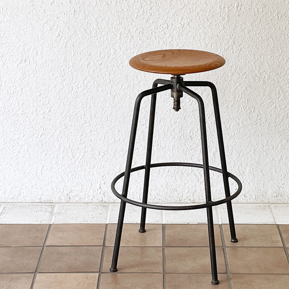  【用賀店】トラックファニチャー TRUCK FURNITURE スット SUTTO ハイスツール HIGH STOOL オーク無垢材シート 定価63800円 買取させていただきました。