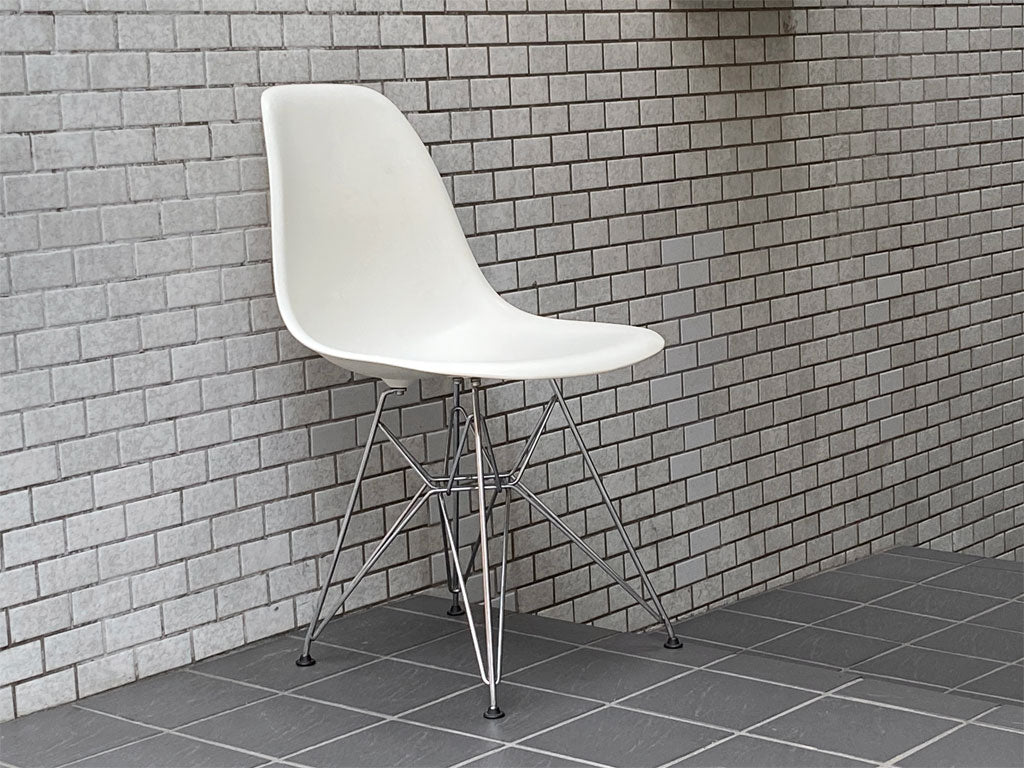 ヴィトラ vitra サイドシェルチェア エッフェルベース DSR ホワイト ポリプロピレン製 イームズ ミッドセンチュリー 中古品 買い取りしました。