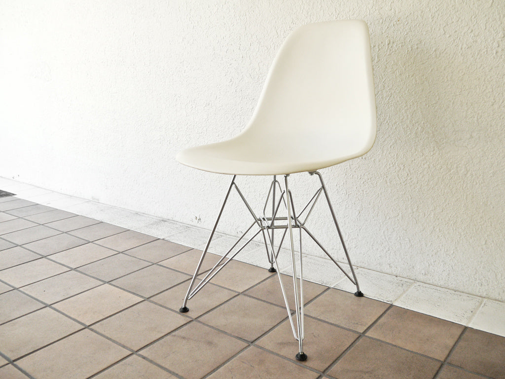 ヴィトラ vitra. サイドシェルチェア DSR エッフェルベース ポリプロピレン C&R イームズ Eames ミッドセンチュリー 中古品 買い取りしました。