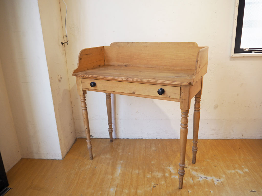 フランスビンテージ france vintage ウォッシングテーブル デスク オールドパイン 作業台 プロカント 中古品 買い取りしました。