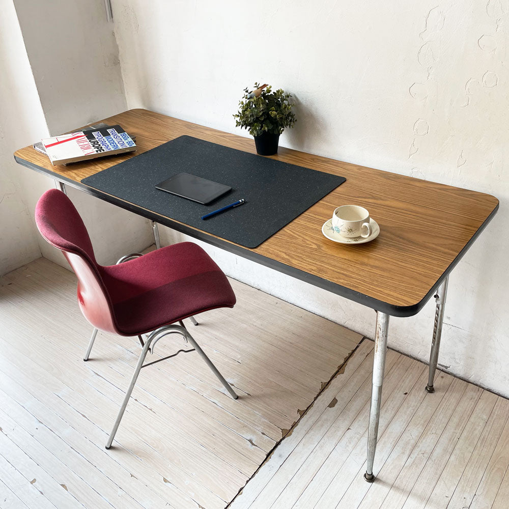 【下北沢店】バルコ VIRCO 4000 ダイニングテーブル ワークテーブル オーク材天板 高さ調節機能 USビンテージ アメリカ 買取させていただきました。