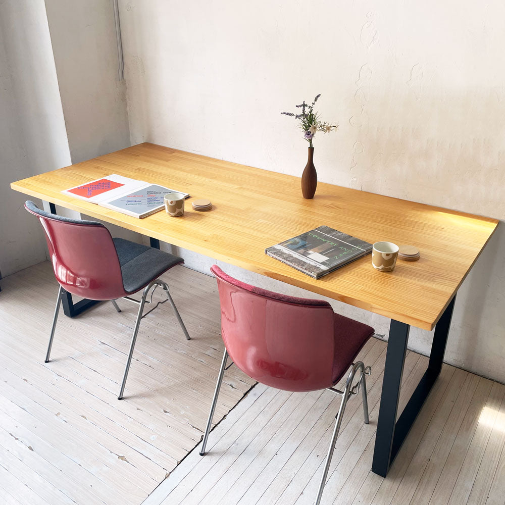 【下北沢店】かなでもの KANADEMONO ザ・テーブル THE TABLE デスク パイン無垢材 W180cm スチール スクエアレッグ ブラック 買取させていただきました。
