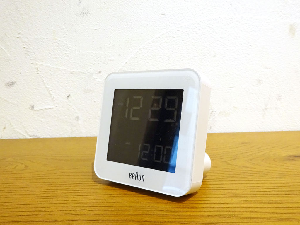 BRAUN  ブラウン bnc009wh-rc デジタルアラームクロック 電波時計下北沢マスター店 買い取りしました。
