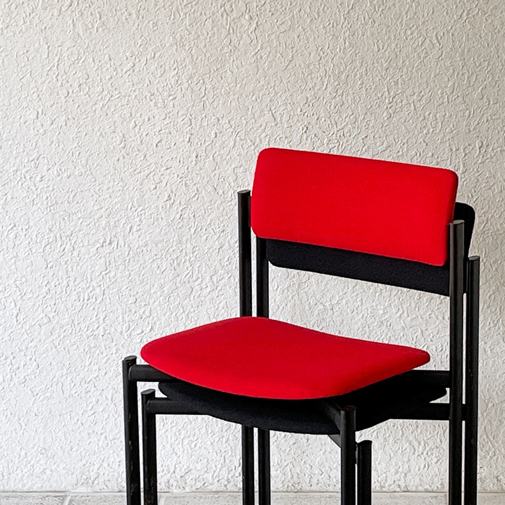 アスコ ASKO キキチェア KIKI CHAIR ダイニングチェア スチール ファブリック イルマリ・タピオヴァーラ フィンランド 北欧家具 ビンテージ レッド＆ブラック ～役に立って、楽しんで～