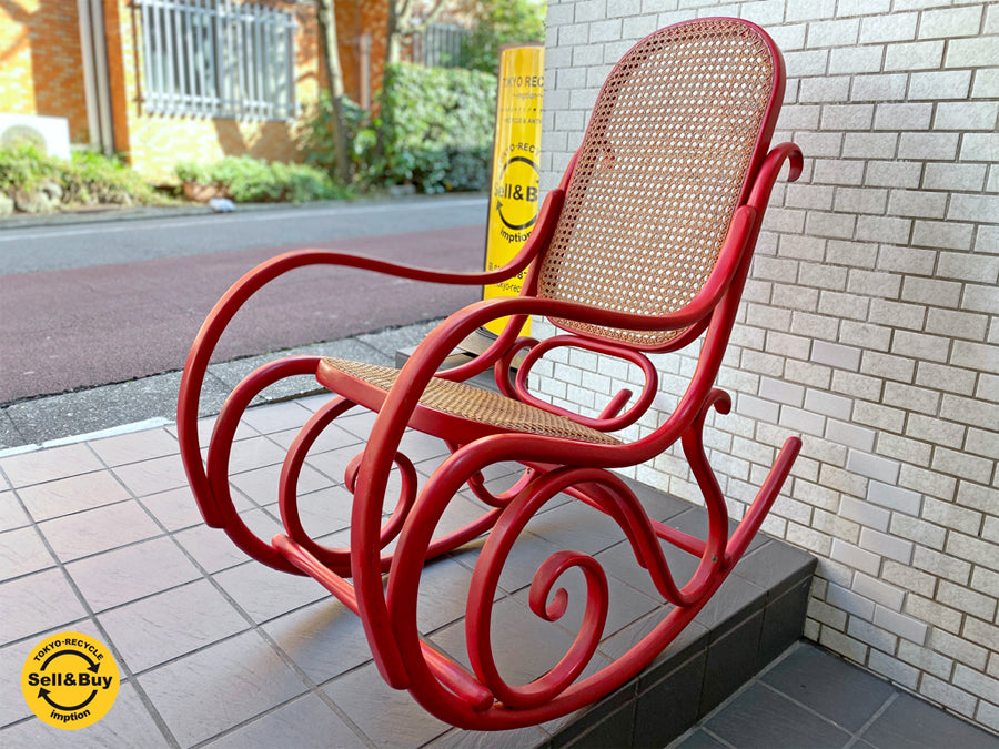 トーネット Thonet ベントウッドロッキングチェア ＃7028 曲木 レッド ポーランド ビンテージ 廃盤 希少 　中古品 買い取りしました。