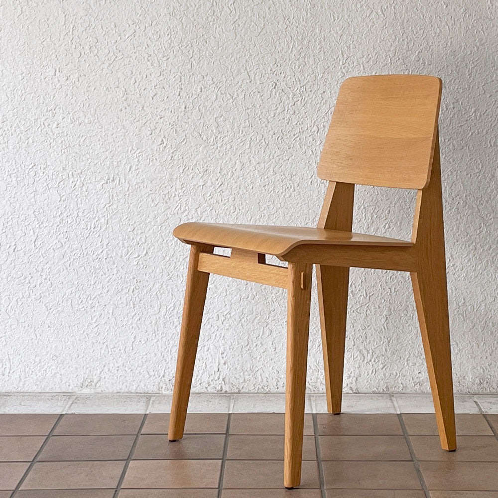  【用賀店】ヴィトラ vitra シェーズトゥボワ Chaise Tout Bois ダイニングチェア ナチュラルオーク 座面高46cm ジャン・プルーヴェ Jean Prouve 定価129,800円 買取させていただきました。