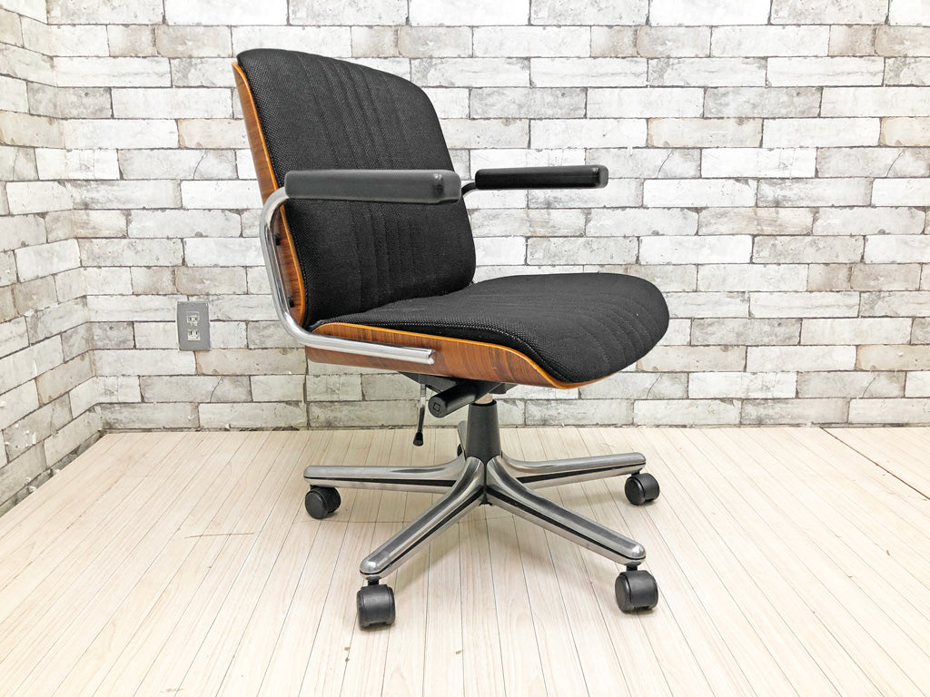 ジロフレックス giroflex ミドルバックアームチェア 83 BRASA デスクチェア スイス  中古品 買い取りしました。