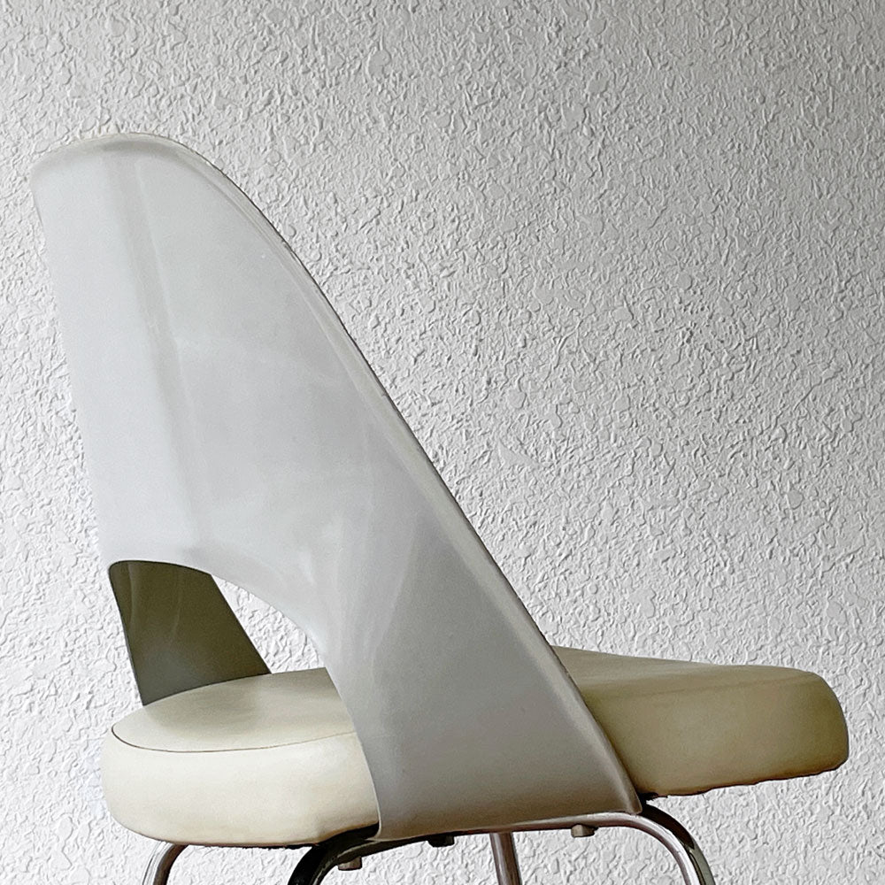 ノル Knoll エーロ・サーリネン Eero Saarinen エグゼクティヴ #72 サイドチェア FRPシェル PVCシート メタルベース 50-60's ビンテージ　～その裏側に何を見る～
