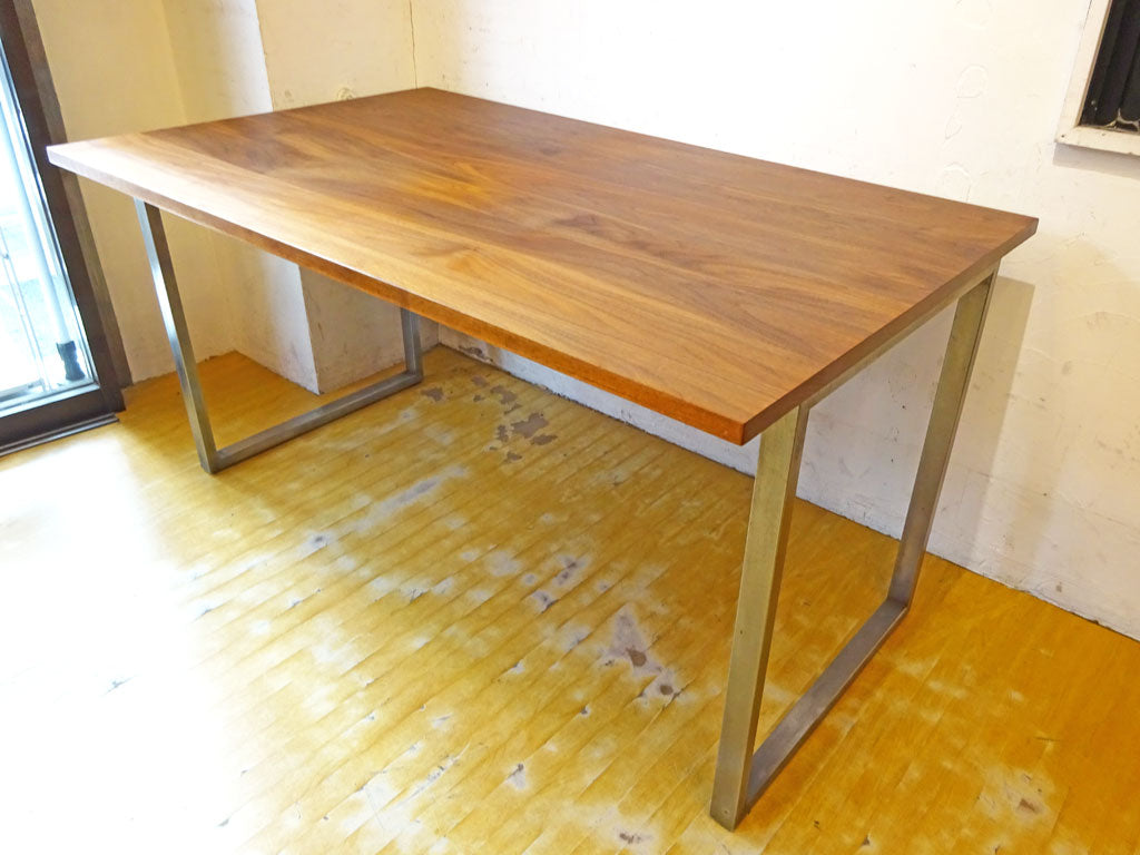 オリジナル家具 ダイニングテーブル ウォールナット無垢×ステンレスヘアライン仕上 下北沢店 中古品 買い取りしました。