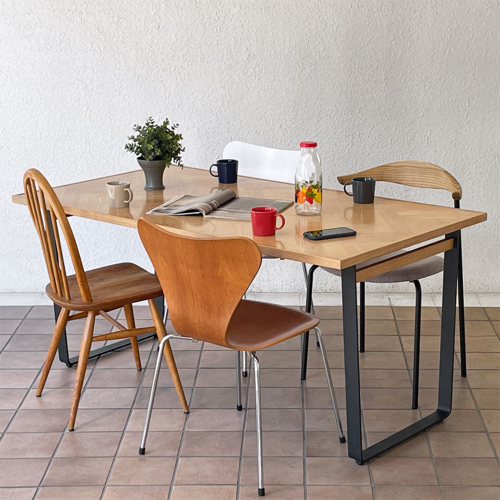 ノーウェアライクホーム NOWHERE LIKE HOME DT ノード ヘリンボーン NODE HERRINGBONE ダイニングテーブル レッグ03 オーク材 W150cm 定価143,000円 ～素材が語る豊かさを、食卓の中心に。～