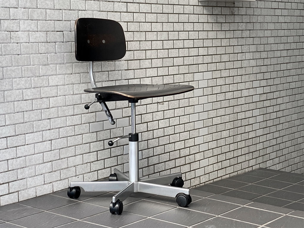フリッツハンセン Fritz Hansen ケヴィチェア KEVI Chair ヨルゲン・ラスムセン デスクチェア ブラック キャスターベース 5本脚 北欧 デンマーク ビンテージ 中古品 買い取りしました。
