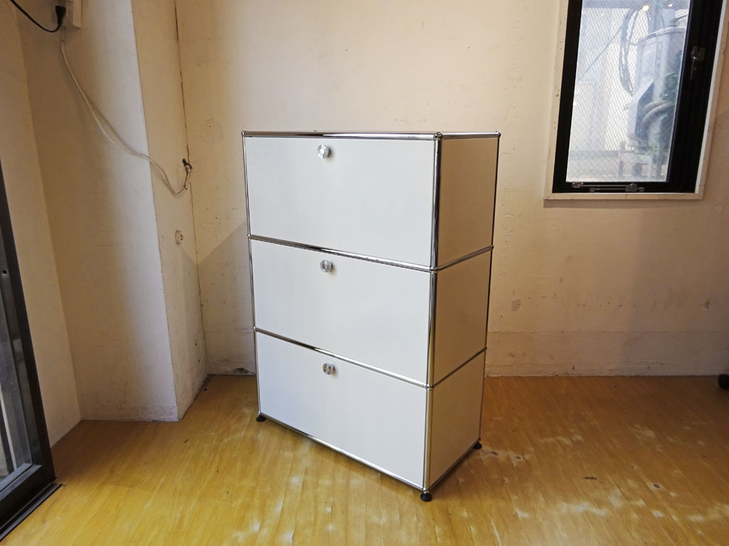 ユーエスエムハラー USM Haller モジュラーファニチャー ハラーシステム 1列3段 シェルフ ドロップダウン×3+便利なシェルフ付 ホワイト 定価21万円 中古品 買い取りしました。