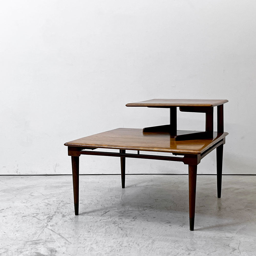 【祖師ヶ谷大蔵店】ホワイトファニチャーカンパニー White Furniture Company ステップコーナーテーブル USビンテージ US Vintage 米国家具 ミッドセンチュリー 買取させていただきました。