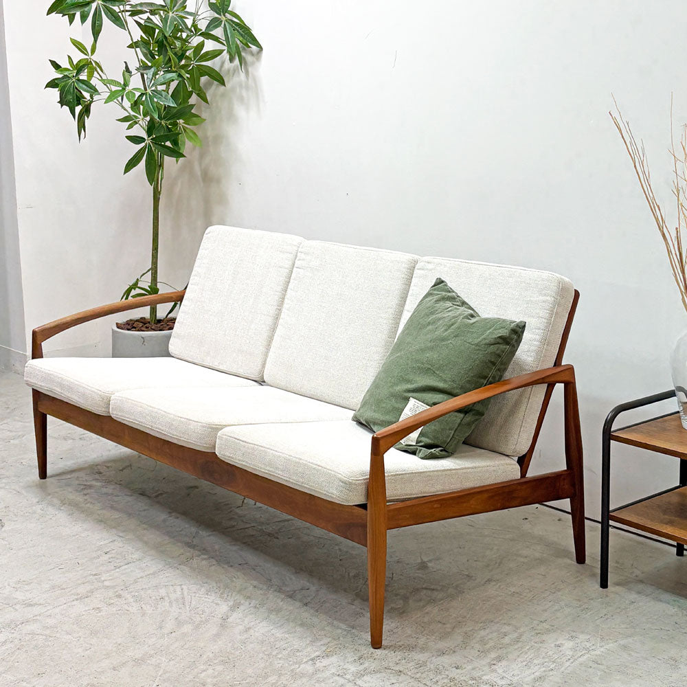 宮崎椅子製作所 ペーパーナイフソファ Paper Knife Sofa 3人掛け ウォールナット材 ホワイト系 ファブリック カイ・クリスチャンセン ～尖刃のエリプス～