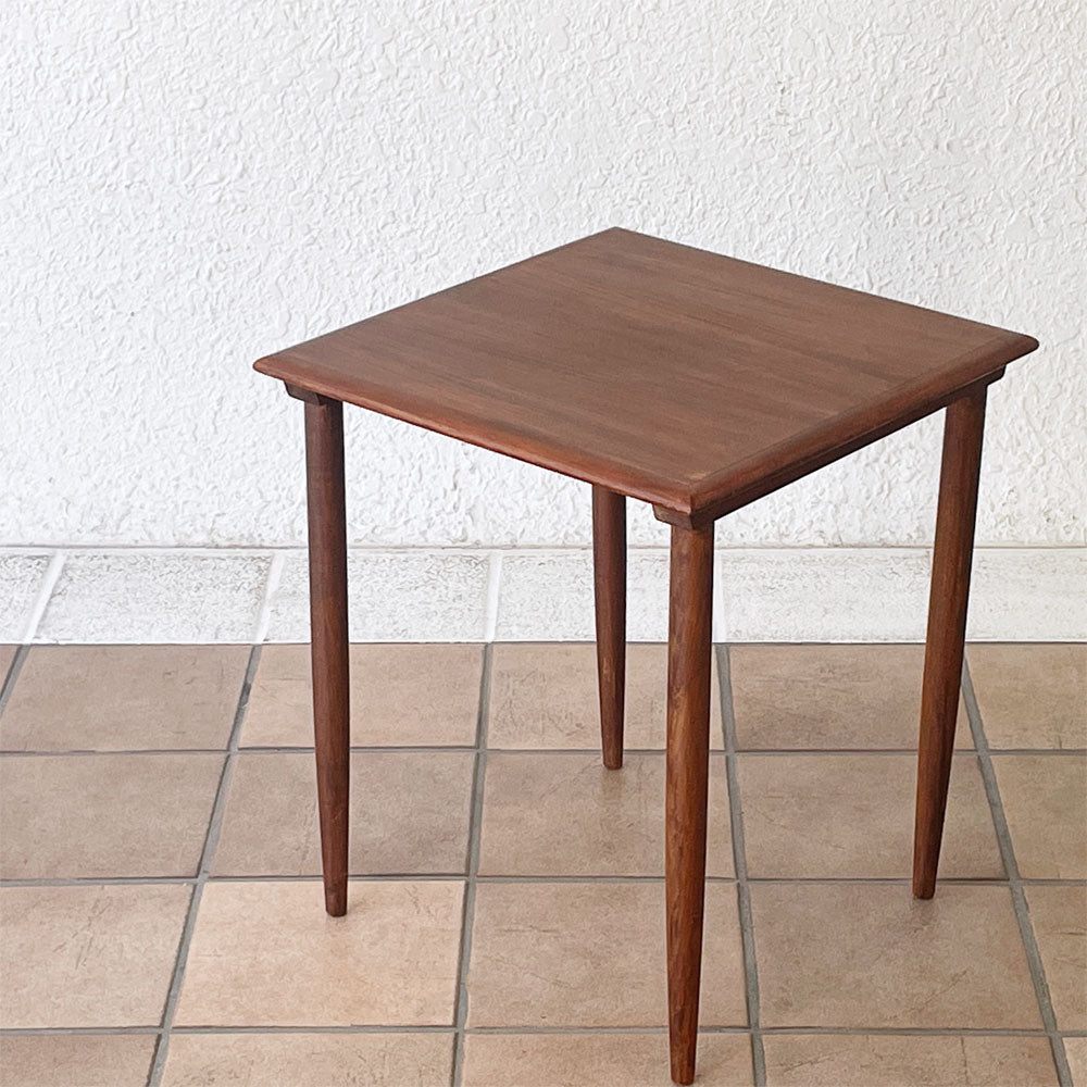  【用賀店】北欧ビンテージ Scandinavia Vintage サイドテーブル チーク材 スクエア W38cm ネストテーブル 1台のみ 北欧家具 買取させていただきました。