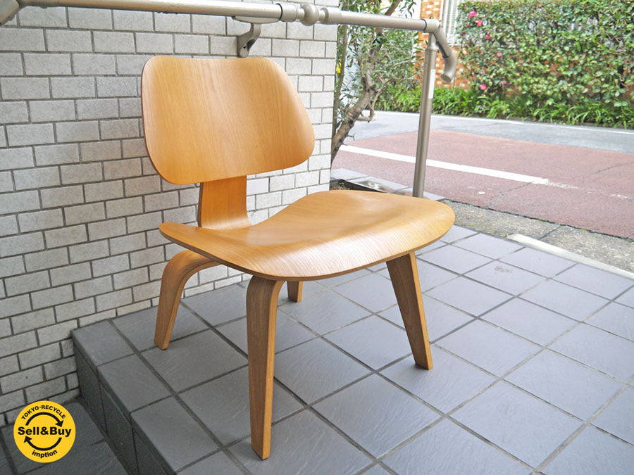 ハーマンミラー Herman Miller イームズ Eams プライウッド ラウンジ チェア LCW アッシュ材 展示品　中古品 買い取りしました！ 自由が丘店 出張買取もお任せください。