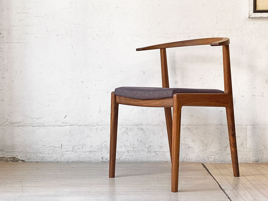 ヤクモ家具製作所 YAKUMO FUERNITURE FACTORY コセンチェア Cosen chair ウォールナット無垢材 ファブリック座面 HORI design 定価￥50,600- 中古品 買い取りしました。